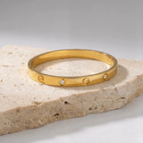 NARUKVICA DEBLJA SA CIRKONIMA